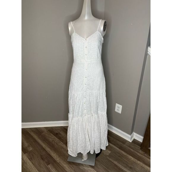 Veronica Beard
Alondra Eyelet Maxi Dress - Picture 5 of 10